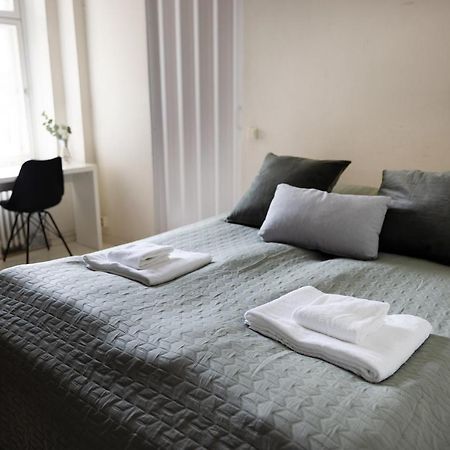 2Ndhomes City Center 2Br Apartment With Balcony And Sauna By Kaisaniemi Park 赫尔辛基 外观 照片