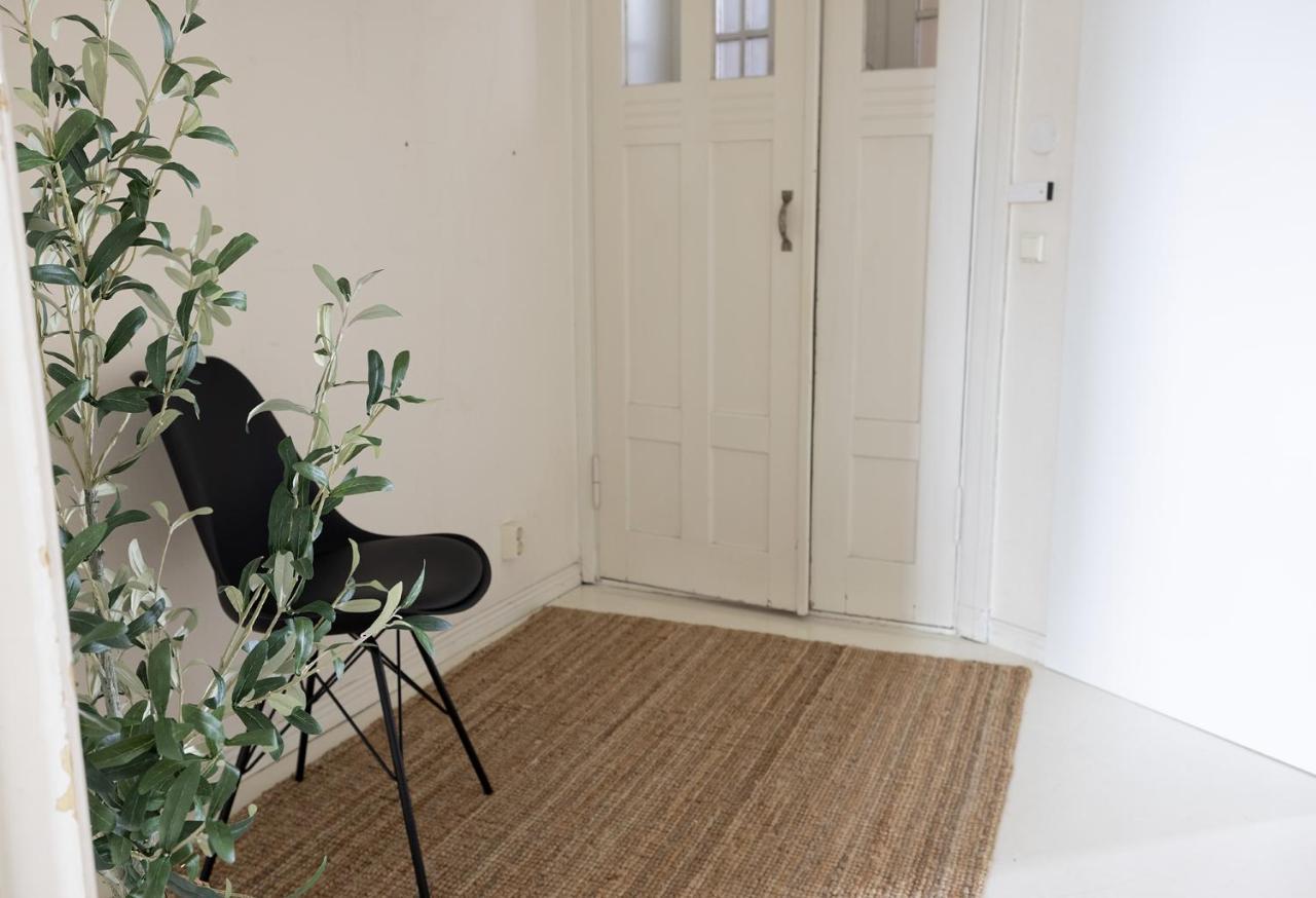 2Ndhomes City Center 2Br Apartment With Balcony And Sauna By Kaisaniemi Park 赫尔辛基 外观 照片