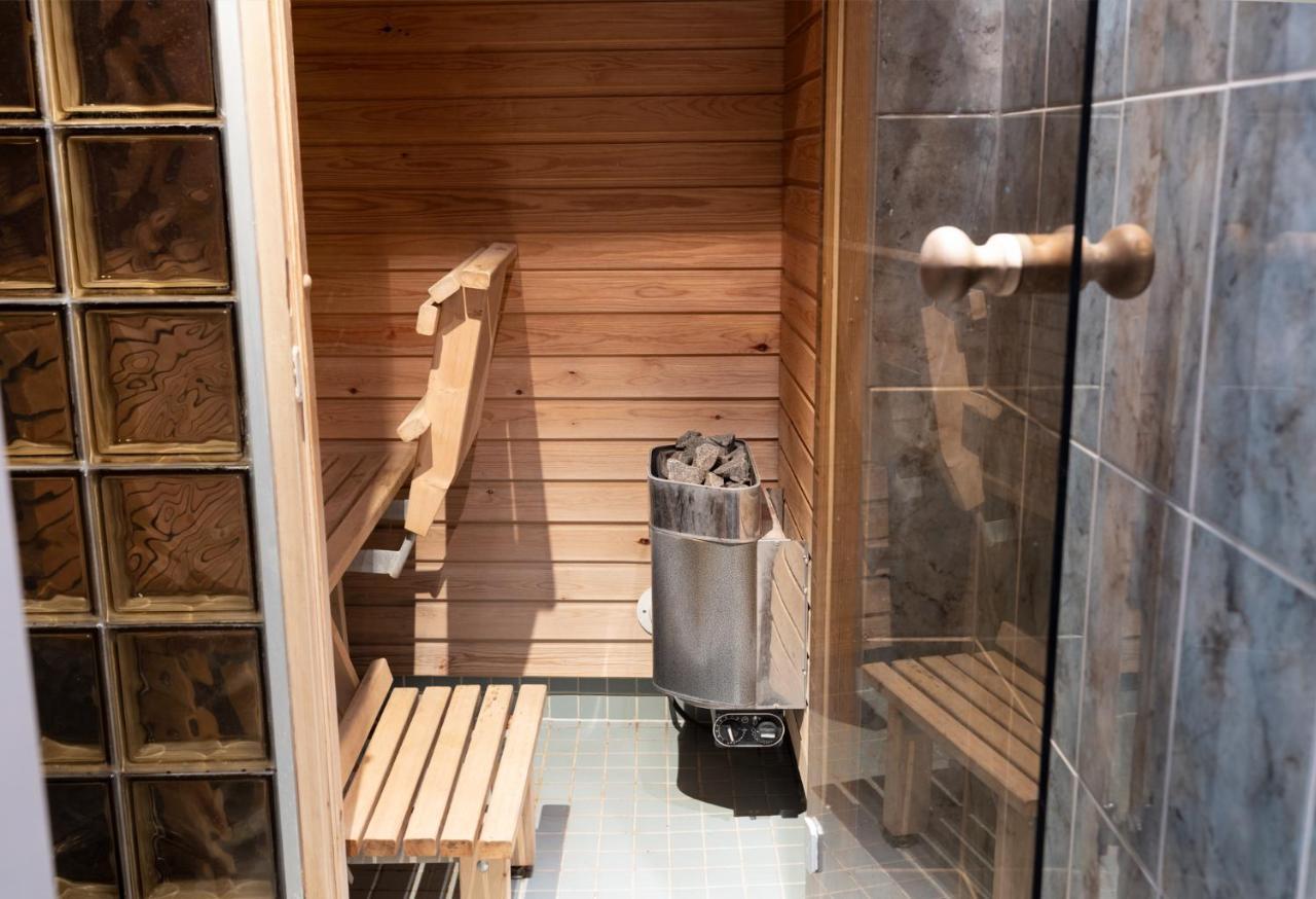 2Ndhomes City Center 2Br Apartment With Balcony And Sauna By Kaisaniemi Park 赫尔辛基 外观 照片